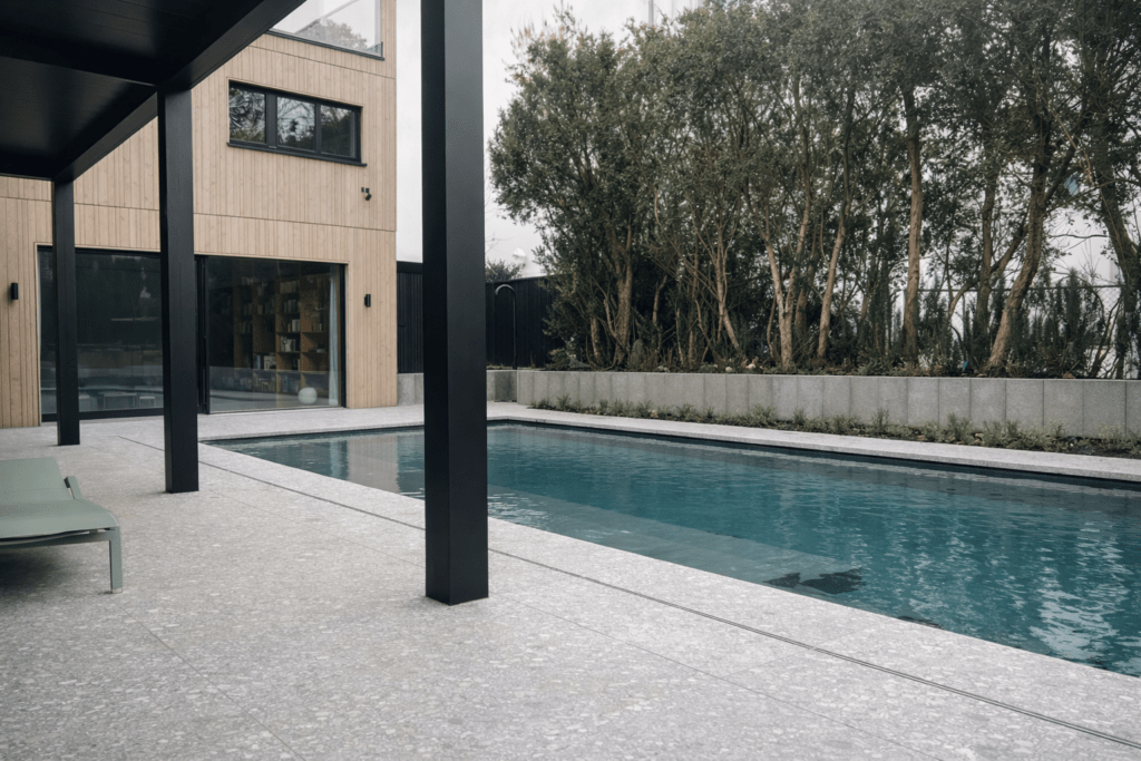 Poolbau